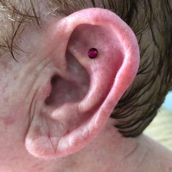 New Ruby Like Acupressure Magnet Earrings Stop… - Picture 1 of 3